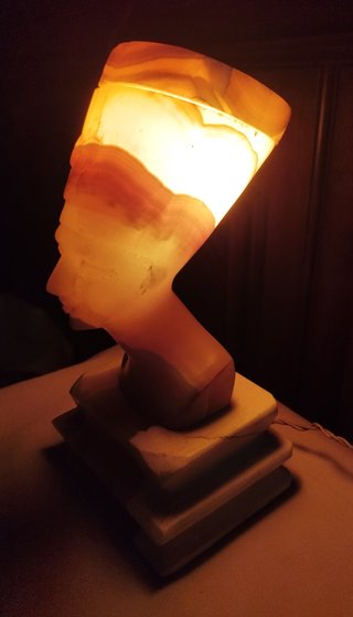 Lámpara de mesa Nefertiti