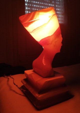 Lámpara de mesa Nefertiti