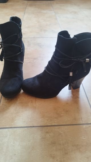 Zapatos de tacón negro número 39