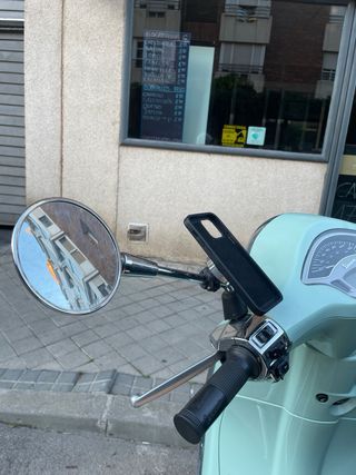 Soporte movil vespa SP connect