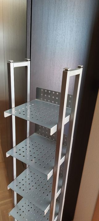 Torre almacenamiento CDs