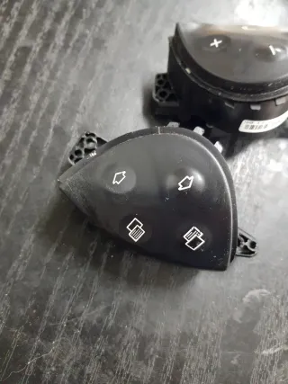 Botones Volante Mercedes Clase E w211 1a serie