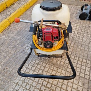 Fumigador Abonador Honda de 100 litros