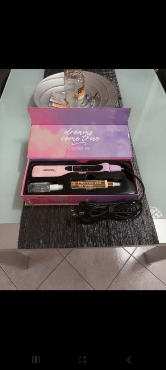 Piastra a vapore Demeliss exclusive edit