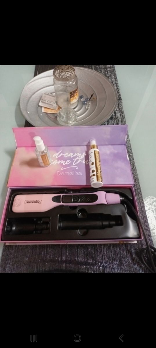 Piastra a vapore Demeliss exclusive edit