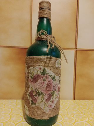 Bottiglia decoupage