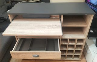 aparador con botellero