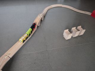 Tren de madera infantil