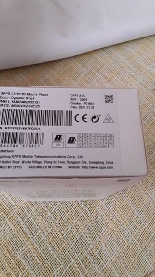 Un móvil nuevo SIN estrenar  en su caja sin abrir