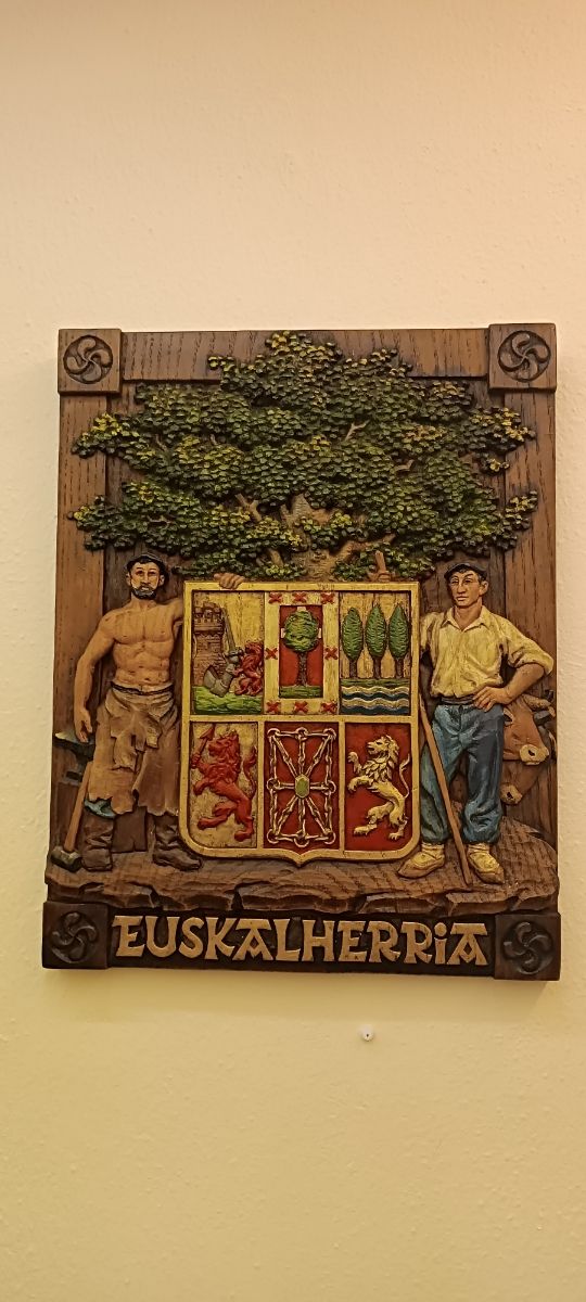 Cuadro talla madera Euskalherria