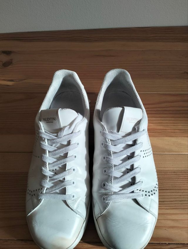 Scarpa Sneakers donna Valentino Garavani usata