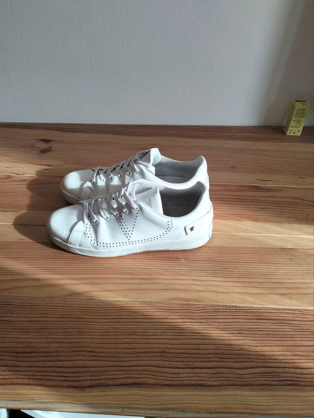 Scarpa Sneakers donna Valentino Garavani usata