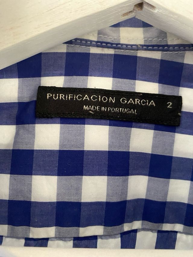 Camisa de cuadros azul y blanca de chico