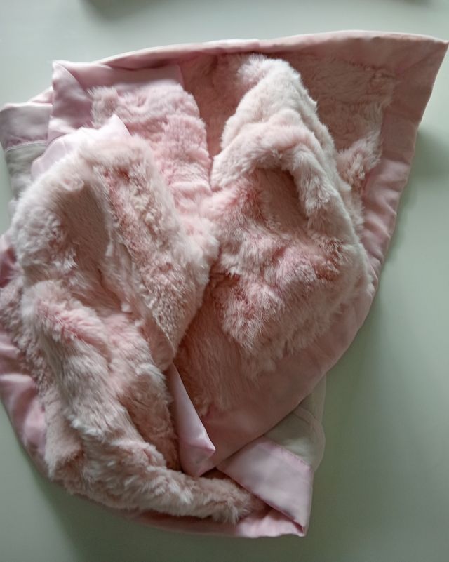 Manta de conejo rosa 
