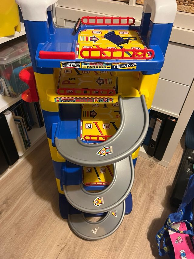 Parcheggio Molto a 6 piani