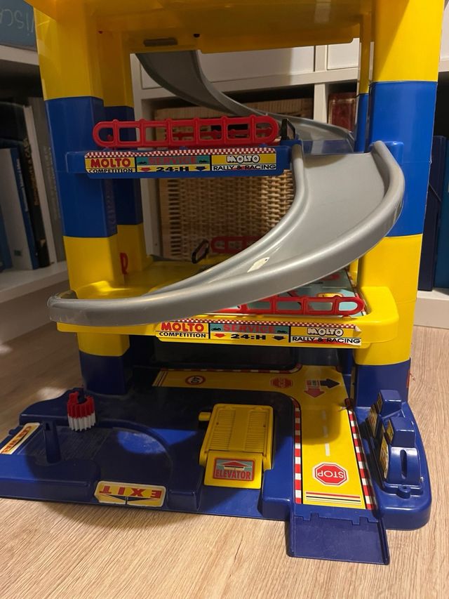 Parcheggio Molto a 6 piani