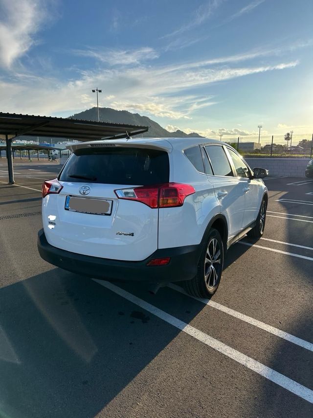 Toyota RAV4 2014
