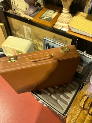 Estupendo maletín nuevo