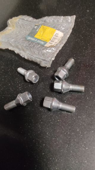 Recambio RENAULT MEGANE tuercas ruedas