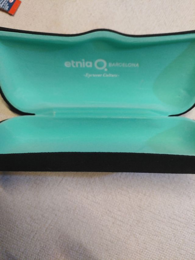 Estuches de gafas Etnia Barcelona