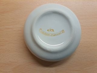 Piccolo portagioie / contenitore in porcellana