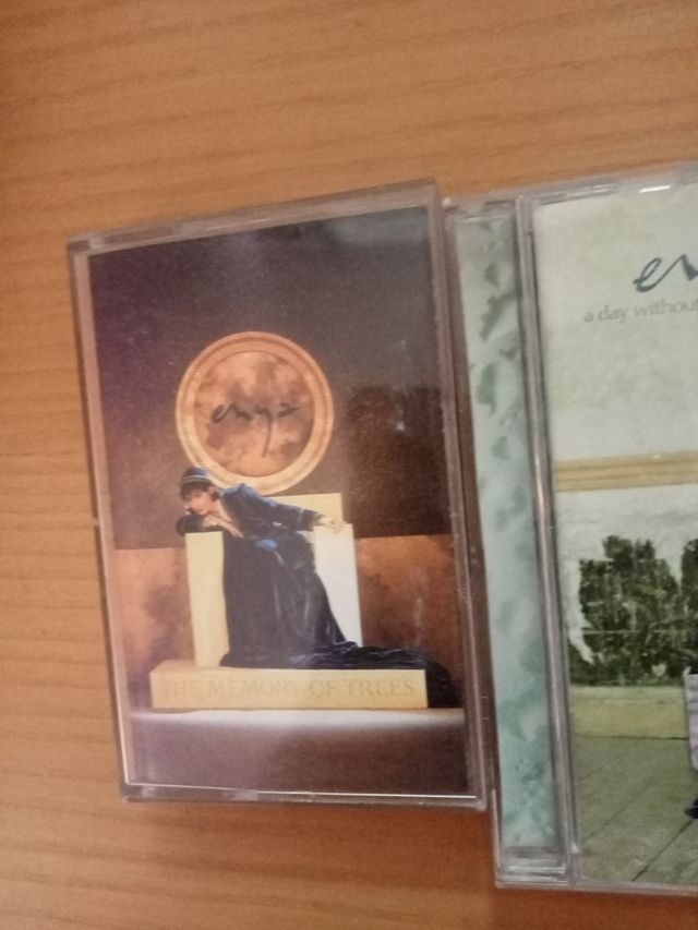 CD y casette Enya