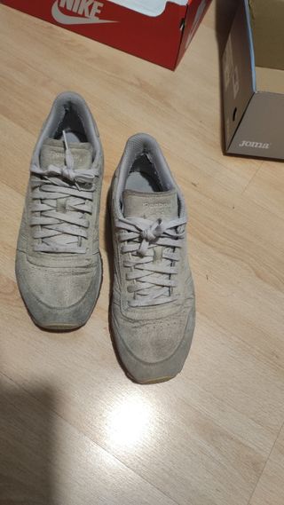 Reebok clasic