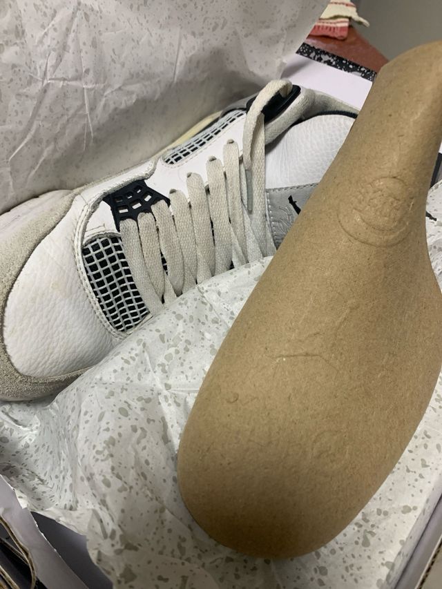 Jordan 4 taglia 42,5