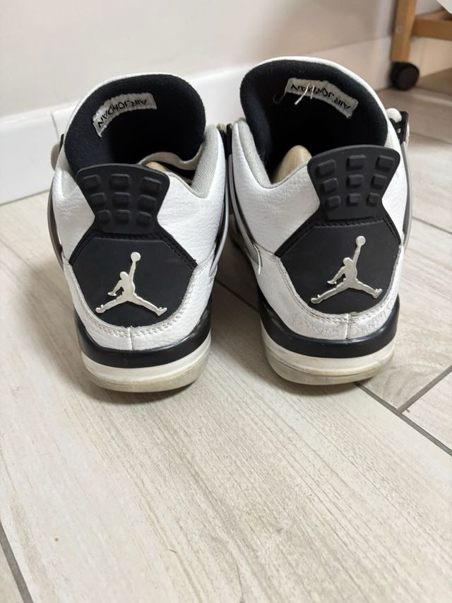Jordan 4 taglia 42,5