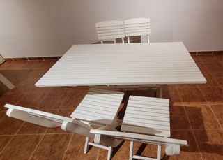 MESA Y SILLAS DE JARDIN