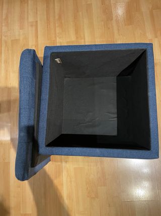 Reposapies asiento con almacenaje.