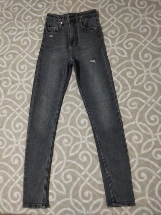 Pantalón ajustado vaquero gris