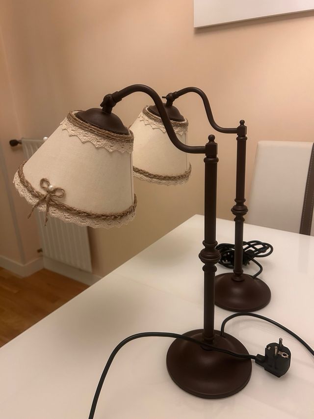 Pareja lamparas colonial