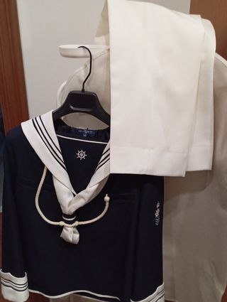 Traje de Comunión marca Tizas talla 10