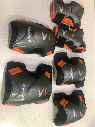 Patines en linia Boomerang y protecciones