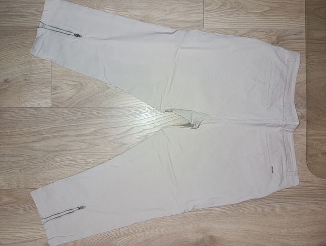 Pantalón tobillero de mujer