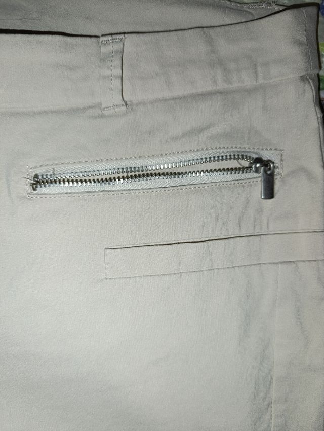 Pantalón tobillero de mujer