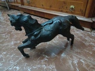 Última oferta Figura de Antiguo Caballo de cuero