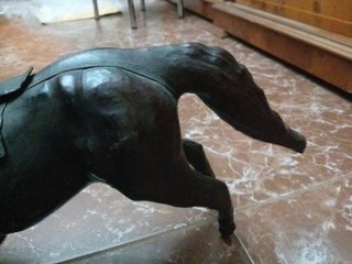 Última oferta Figura de Antiguo Caballo de cuero