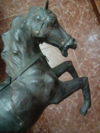 Última oferta Figura de Antiguo Caballo de cuero