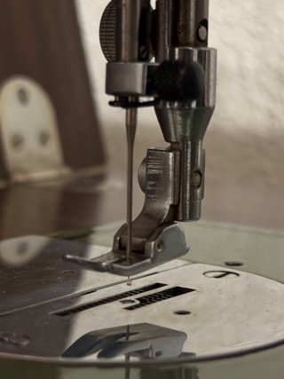 Máquina coser Refrey Preferida 400 nueva + mueble