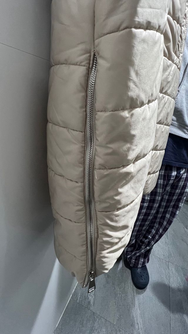 Chaleco acolchado beige largo