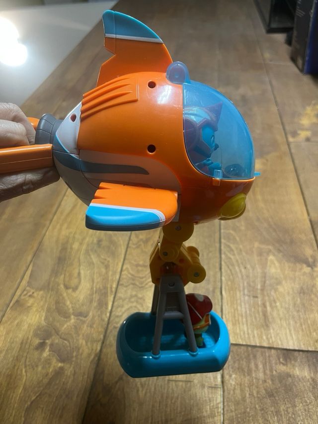 Top wing avion de rescate