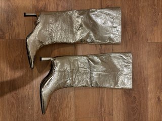 Botas altas dorado Zara 35