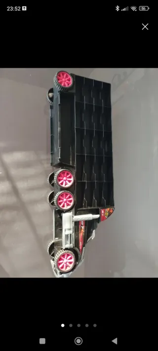 Lote 7 anuncios: Botas, bañadores, maleta, camión