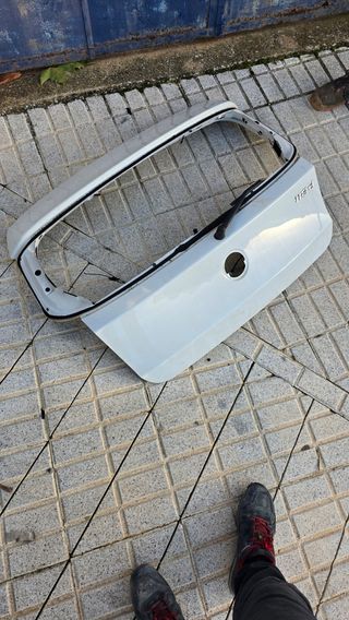 Porton trasero bmw serie 1 2009