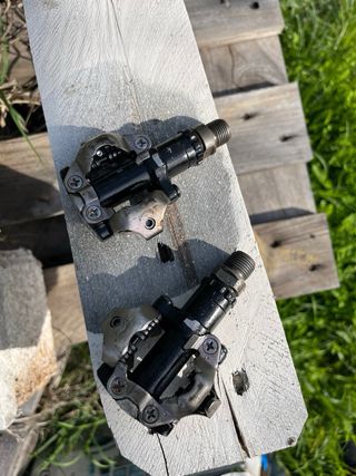 PEDALES/CALAS SHIMANO D-M520
