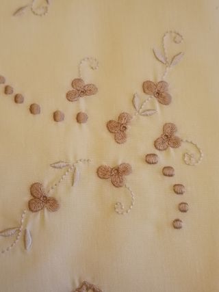 Juego de sabana antiguas de Tolra, bordado Mª Mar