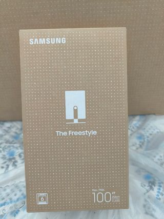 Samsung Neo QLED 50" + The Freestyle