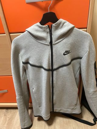 Chaqueta Nike Tech Fleece